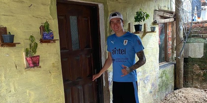 (Image) Darwin Nunez’s childhood home in Uruguay shows how far he has come to complete a dream move to Liverpool