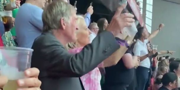(Video) Kenny Dalglish joins the rest of Anfield’s spectators as they sing ‘You’ll Never Walk Alone’ during Elton John concert