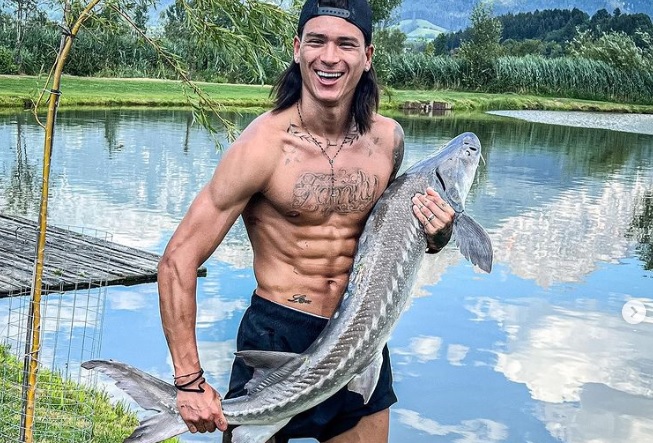 (Photo) ‘To tell you the truth’ – Nunez makes admission about fishing trip that Liverpool fans will enjoy