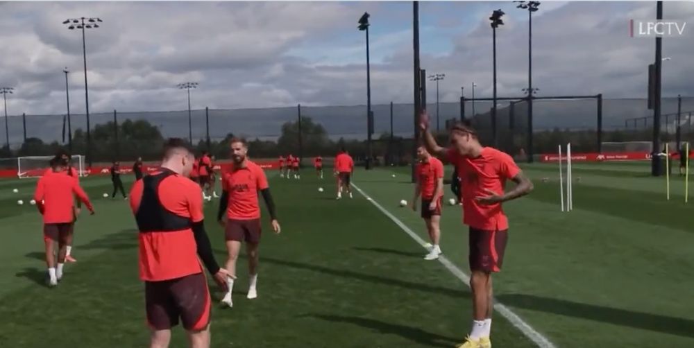Liverpool, Robertson, Nunez