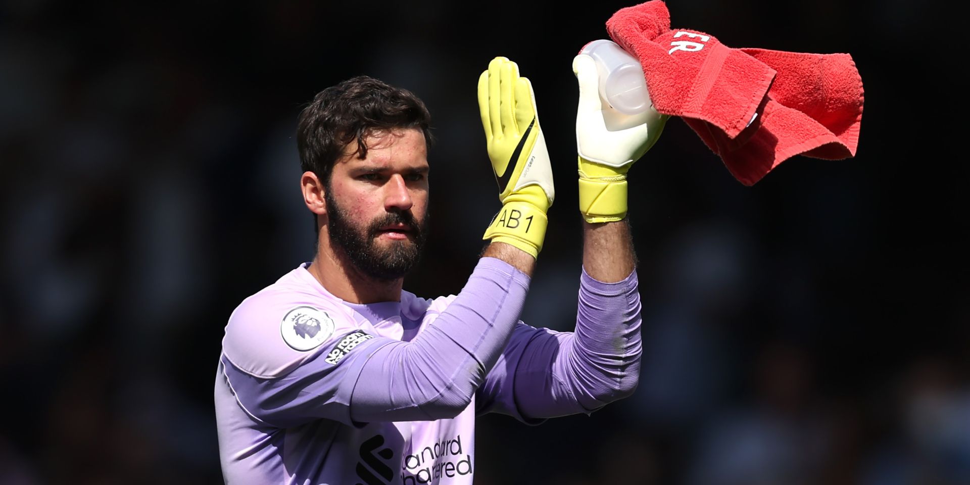 Alisson Becker shortlisted for the Yashin Trophy in appreciation of his 2022 goalkeeping performances