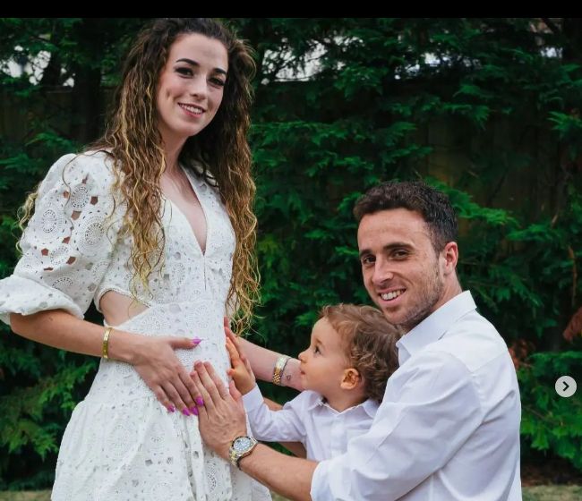 (Photo) Diogo Jota drops huge announcement on Instagram in adorable family snap
