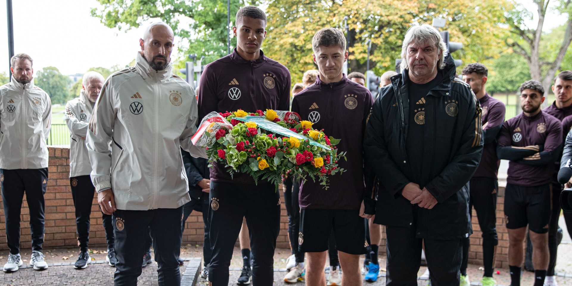 (Images) German U21 squad lay flowers at Hillsborough memorial ahead of England match
