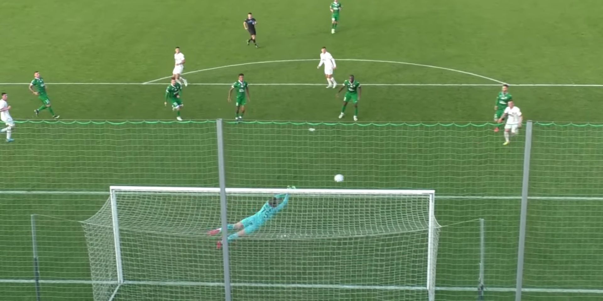 (Video) Liverpool loanee keps impressive clean sheet against Shakhtar Donetsk following string of solid saves