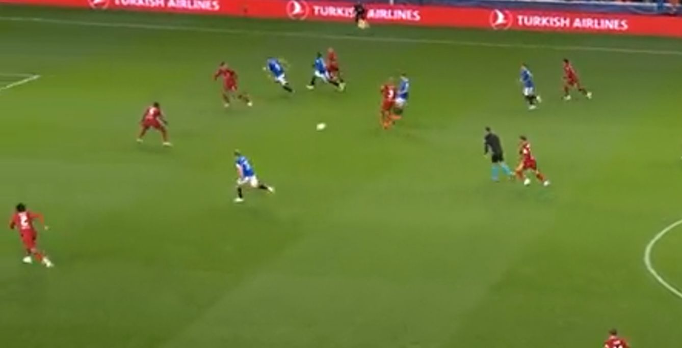 (Video) Atrocious Liverpool defending gifts easy Rangers opener
