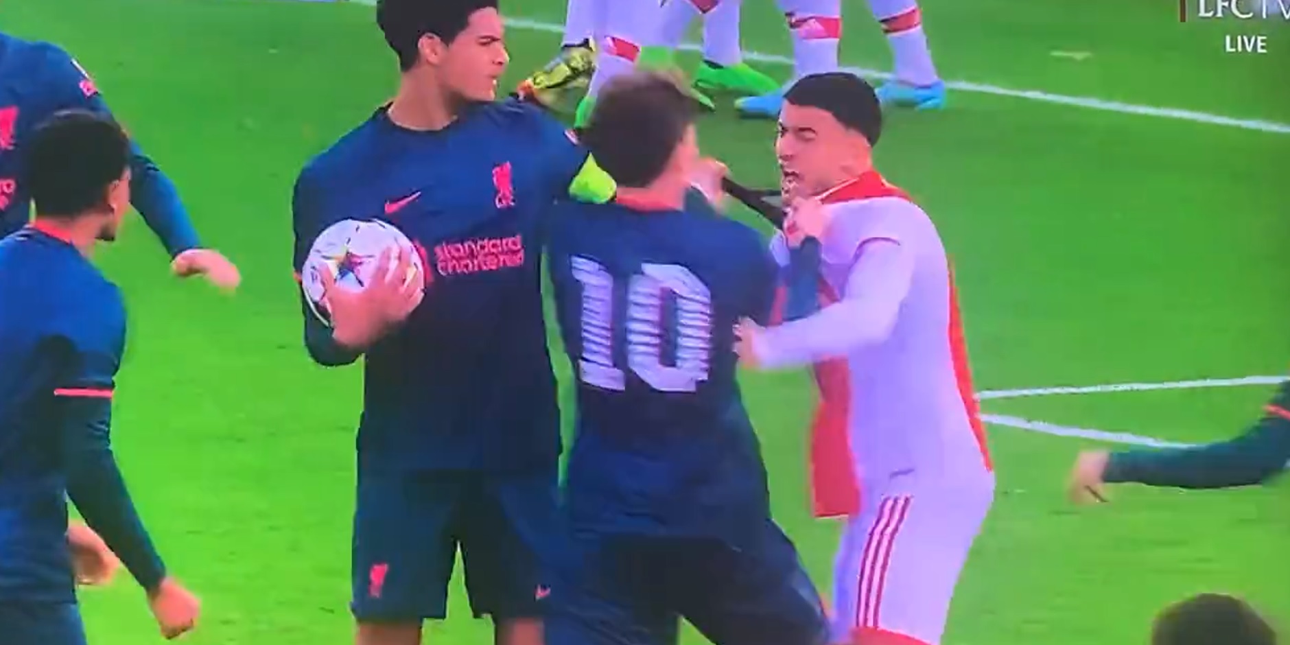 (Video) ‘Punch was thrown’ – Footage captures Bobby Clark fight with Ajax U19s player