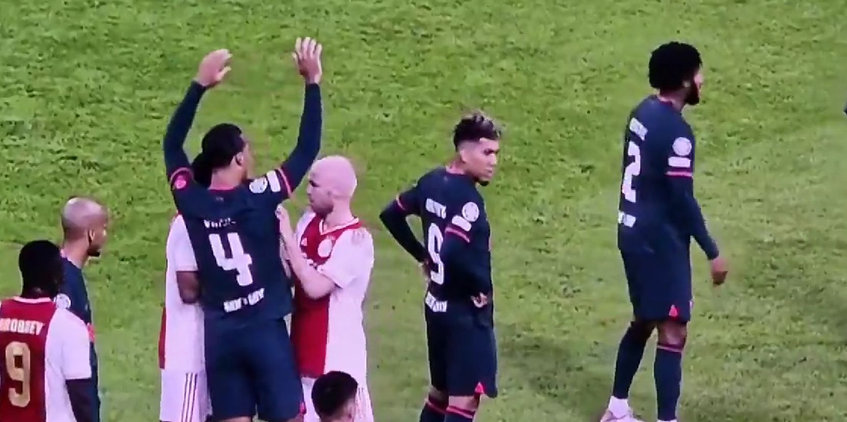 (Video) Davy Klaassen tickles Van Dijk in hilarious distraction attempt before Ajax free-kick