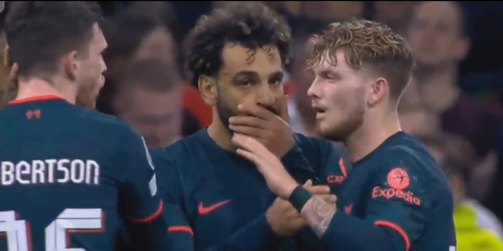 (Video) Fan thinks they’ve spotted moment Salah planned Elliott’s goal in Ajax win