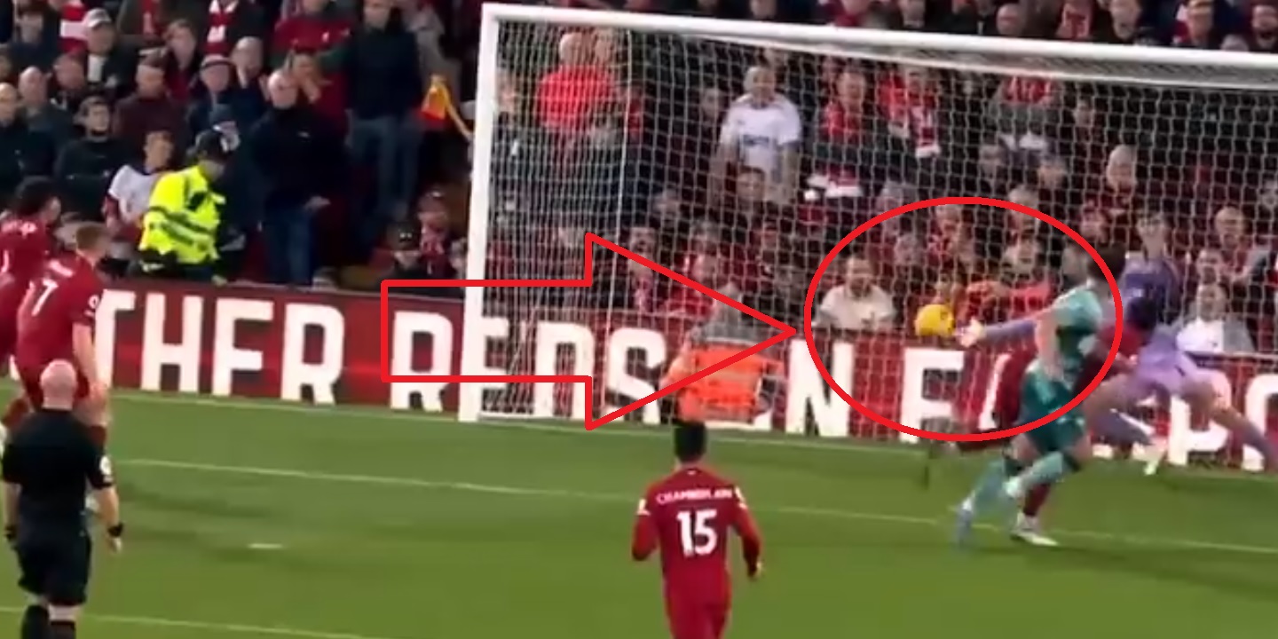(Video) Alisson pulls out save of the season with incredible point-blank header stop