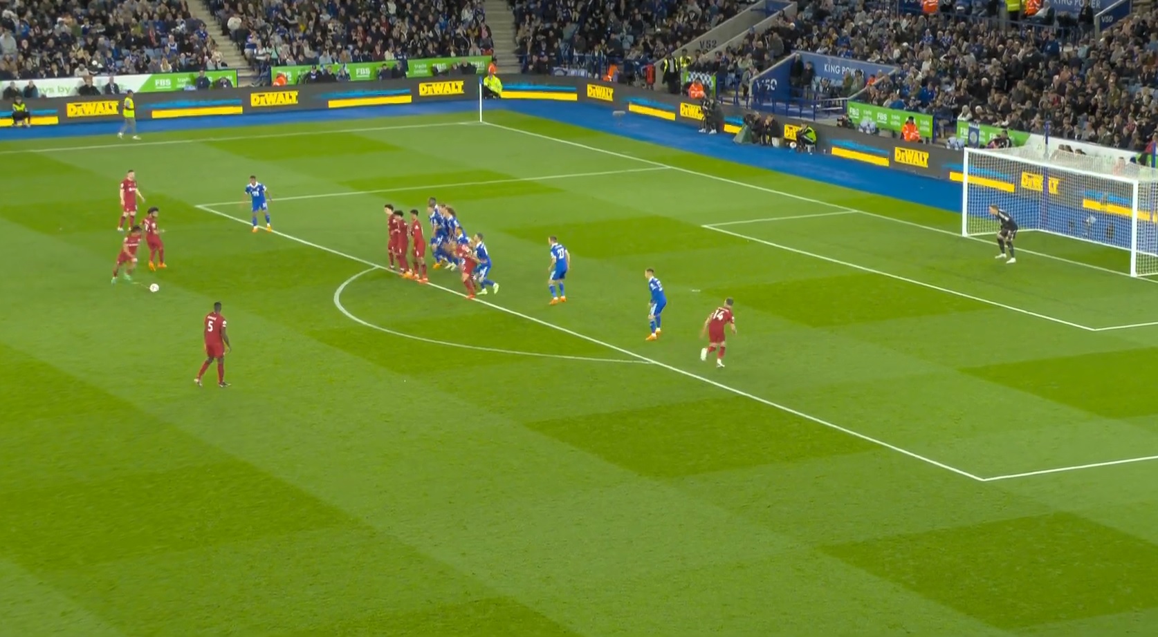 (Video) Trent Alexander-Arnold smashes in net-busting free-kick to kill Leicester game