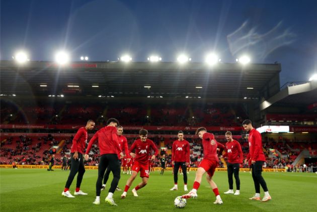 liverpool-players-anfield