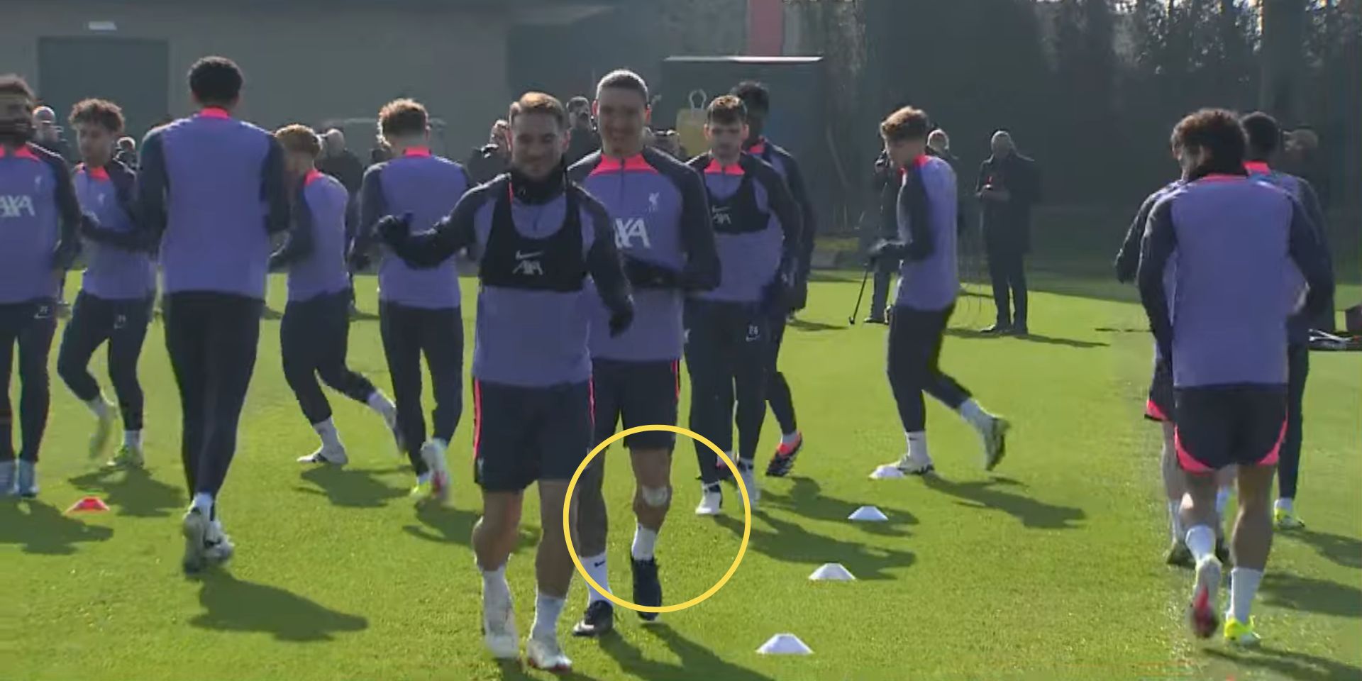 (Video) Nunez’s knee spotted bandaged up during Europa League training