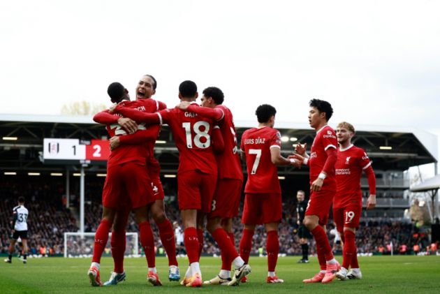 liverpool-players-celebrate