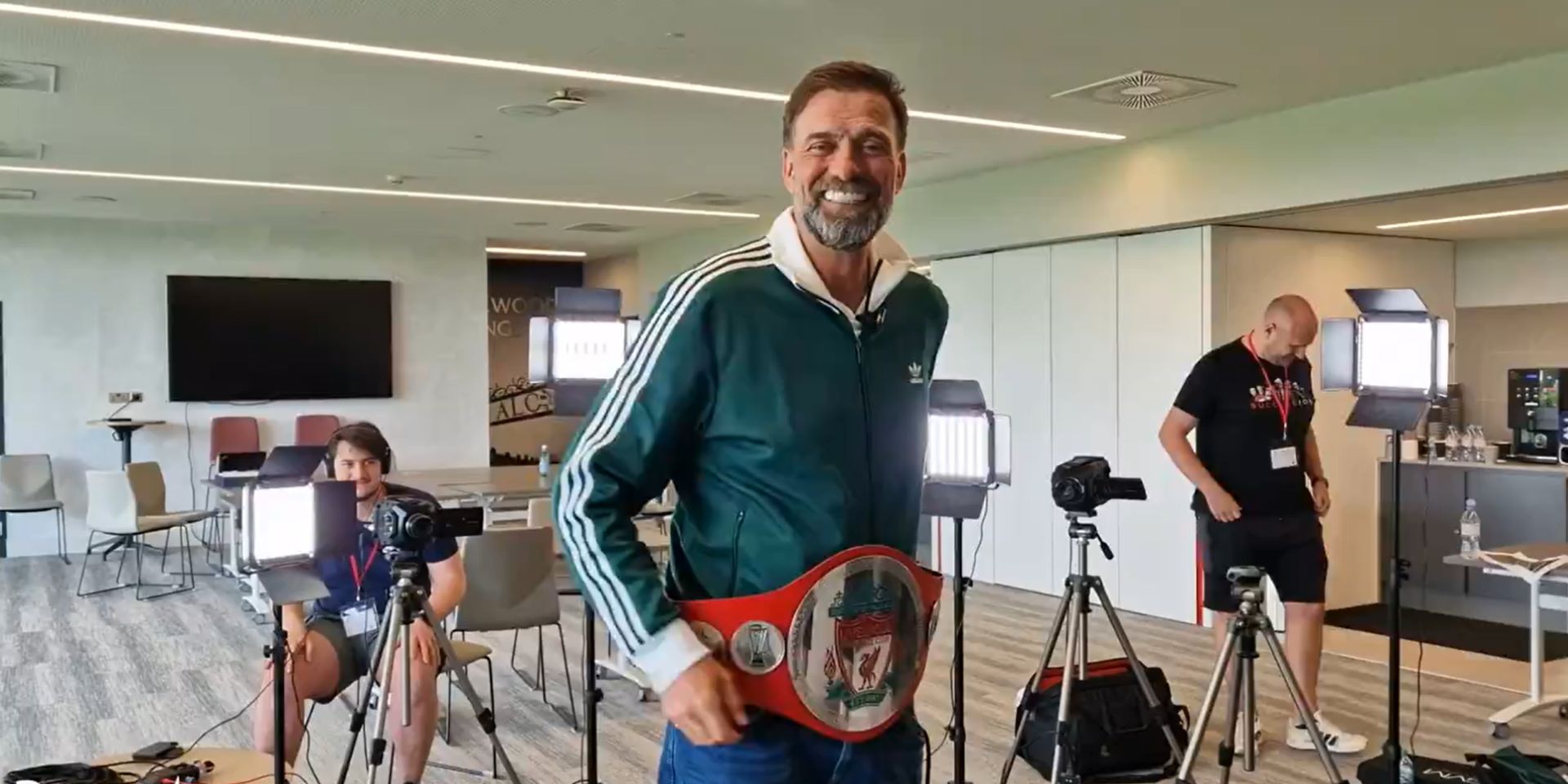 (Video) Liverpool fans will be in creases with Klopp’s reaction to wrestling belt gift