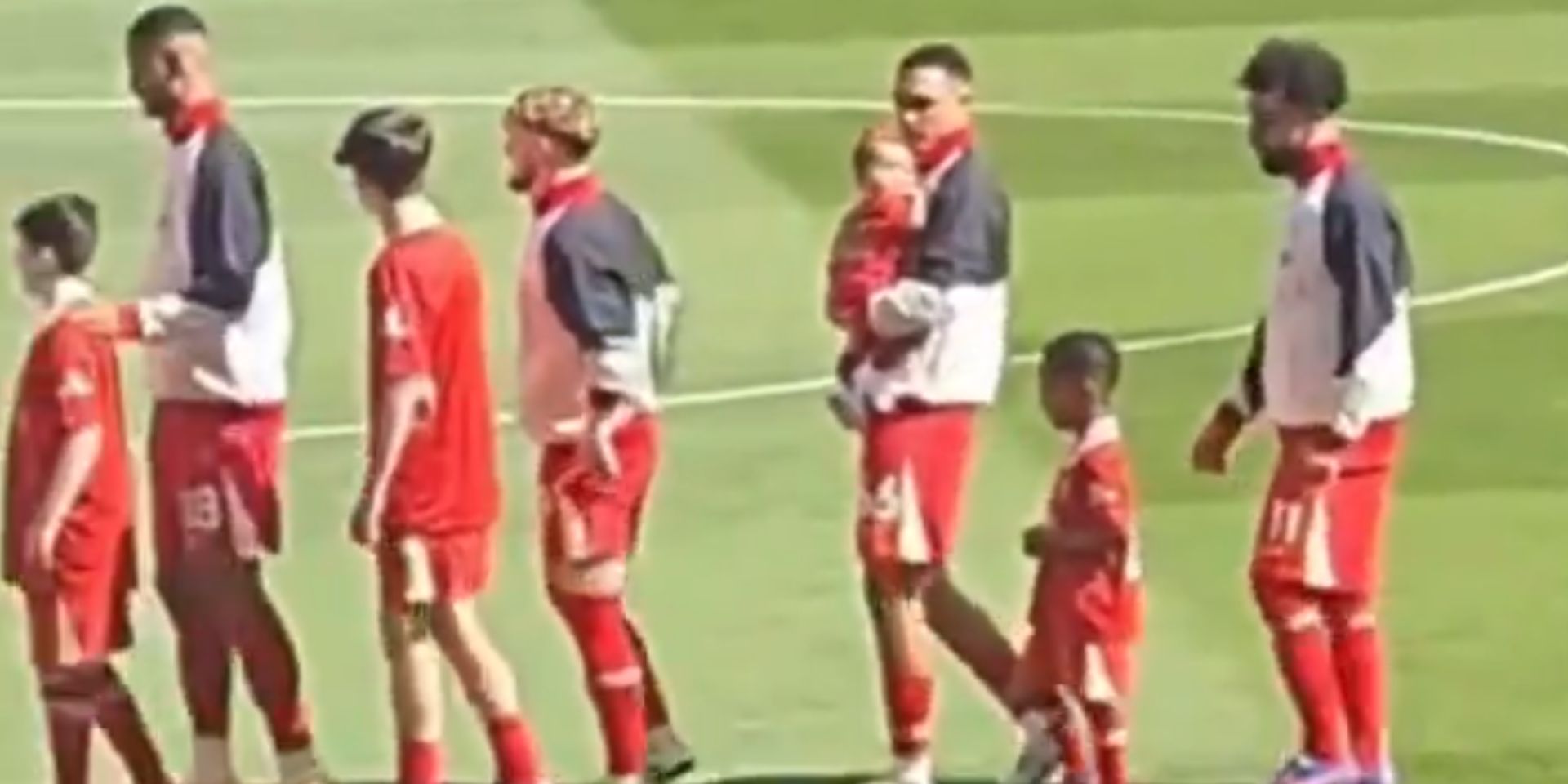 (Video) Adorable video of Alexander-Arnold and his niece at Anfield