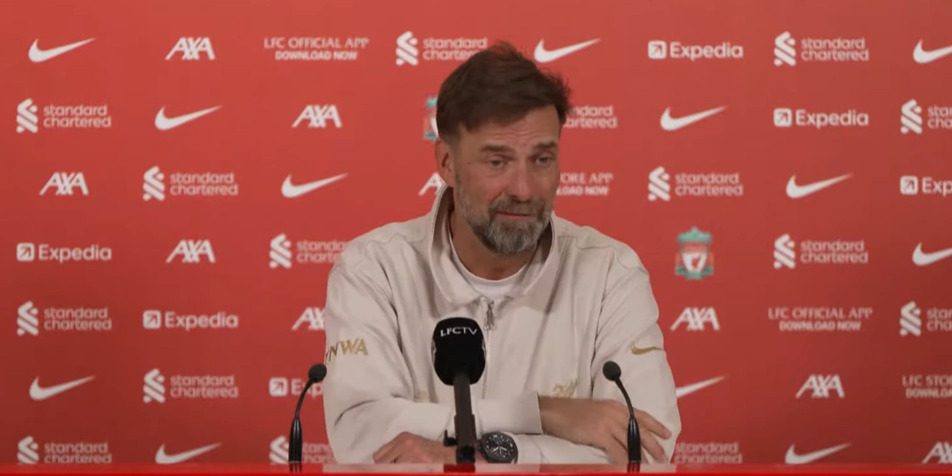 (Video) Klopp glows with pride with departure of Liverpool coaches from Anfield