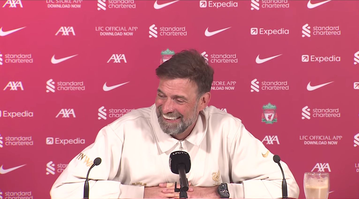 Klopp’s six-word presser opener after arriving late will have fans in stitches