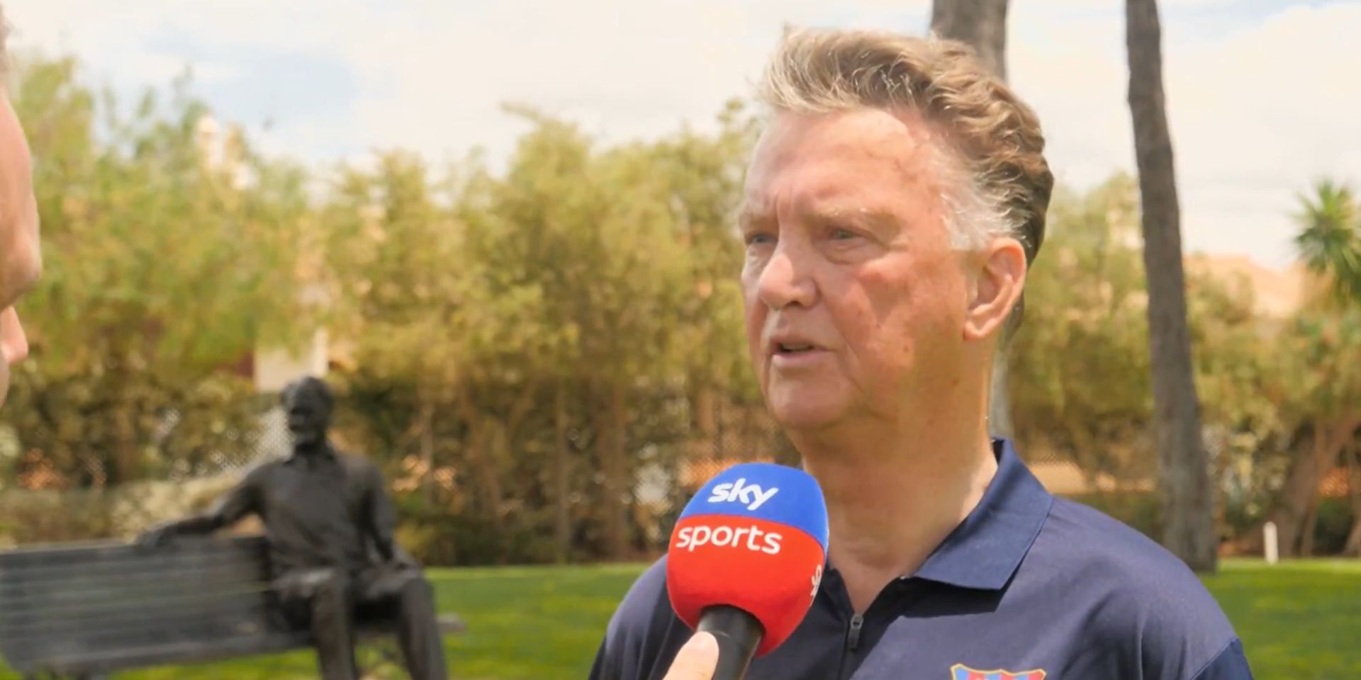 (Video) Liverpool fans will be interested to hear Louis van Gaal’s honest take on Arne Slot