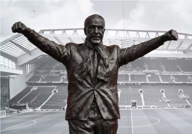 shankly-statue