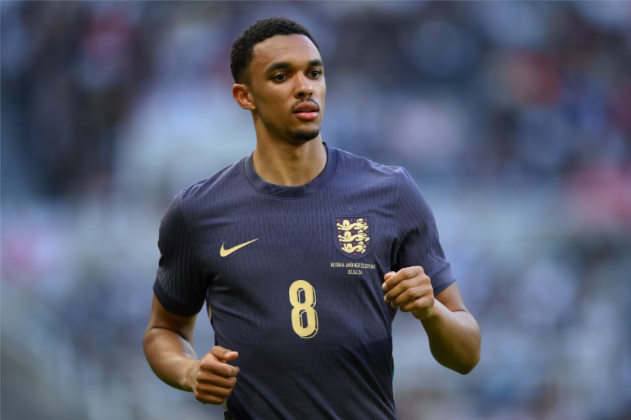 ‘I do have my opinion…’ – Arne Slot will ‘talk to’ Trent about his positional role at Liverpool