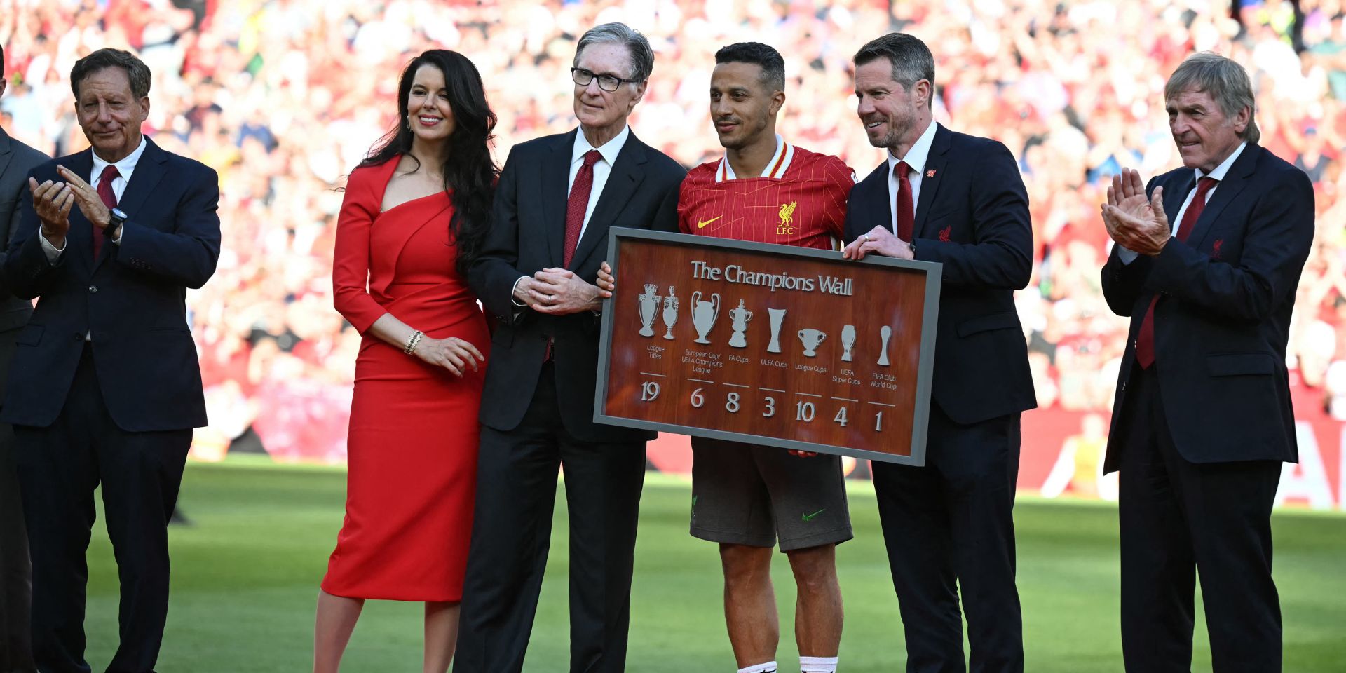 (Video) Liverpool stalwart bids farewell to club after turning down new contract