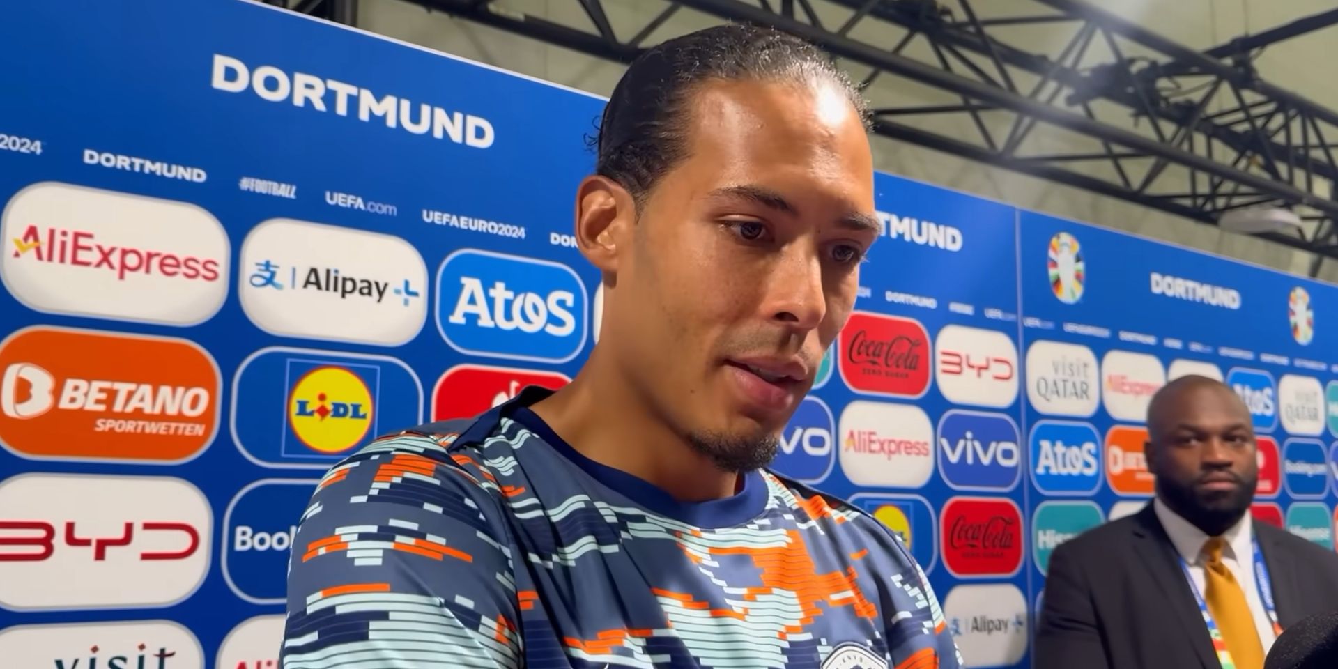 (Video) ‘Are you trying to get me in trouble?’ Van Dijk’s angry response after England farce