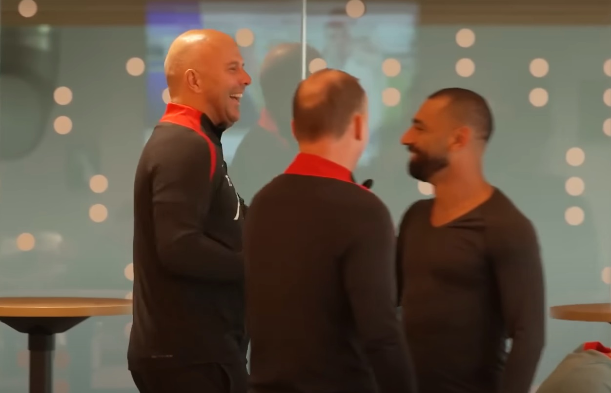 (Video) Arne Slot shares humorous 3-word quip with Mo Salah upon meeting at Liverpool training