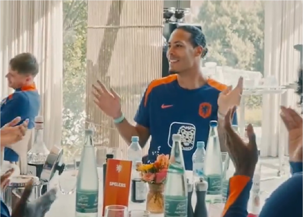 (Video) Watch as Virgil van Dijk is serenaded with a song from Dutch teammates for his birthday