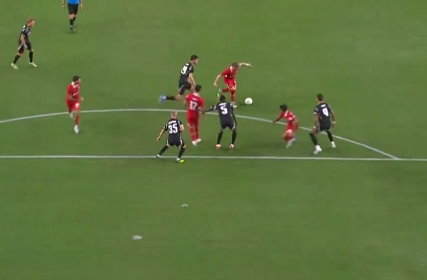 (Video) New angle: Elliott should be arrested after illegally elegant pass for Carvalho goal