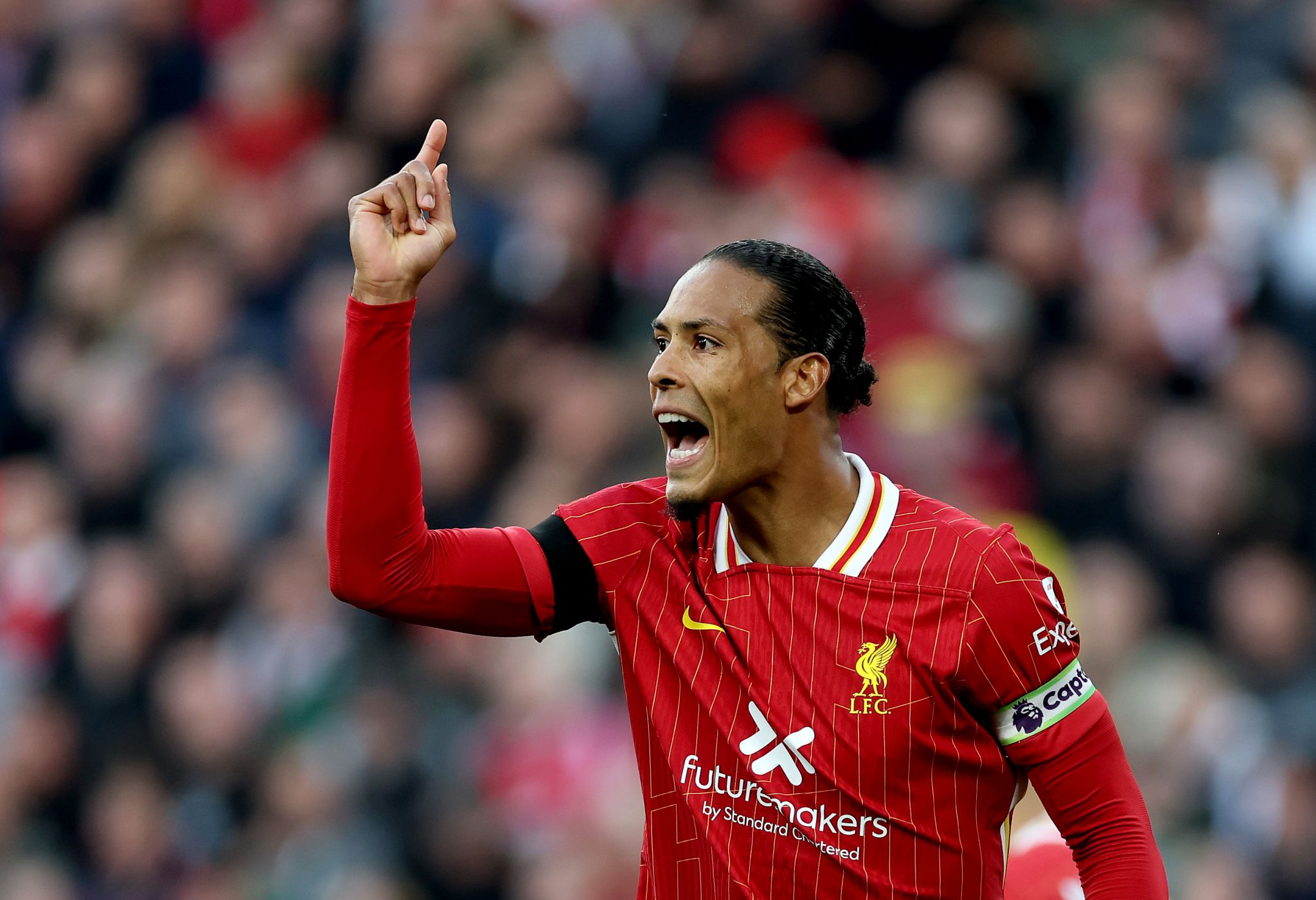 Van Dijk eager to remain at Liverpool; wants two-year contract extension