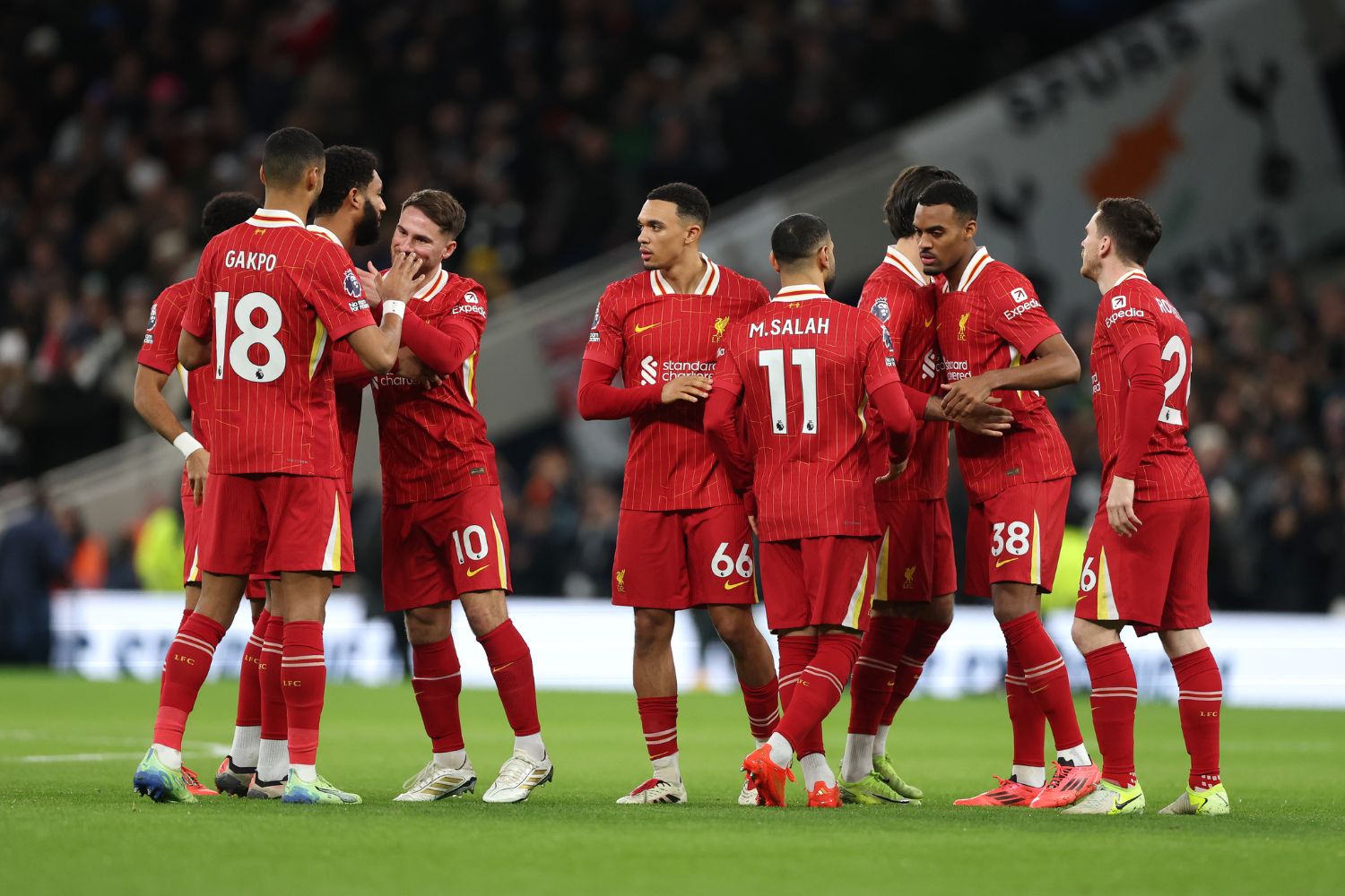Liverpool players at Tottenham