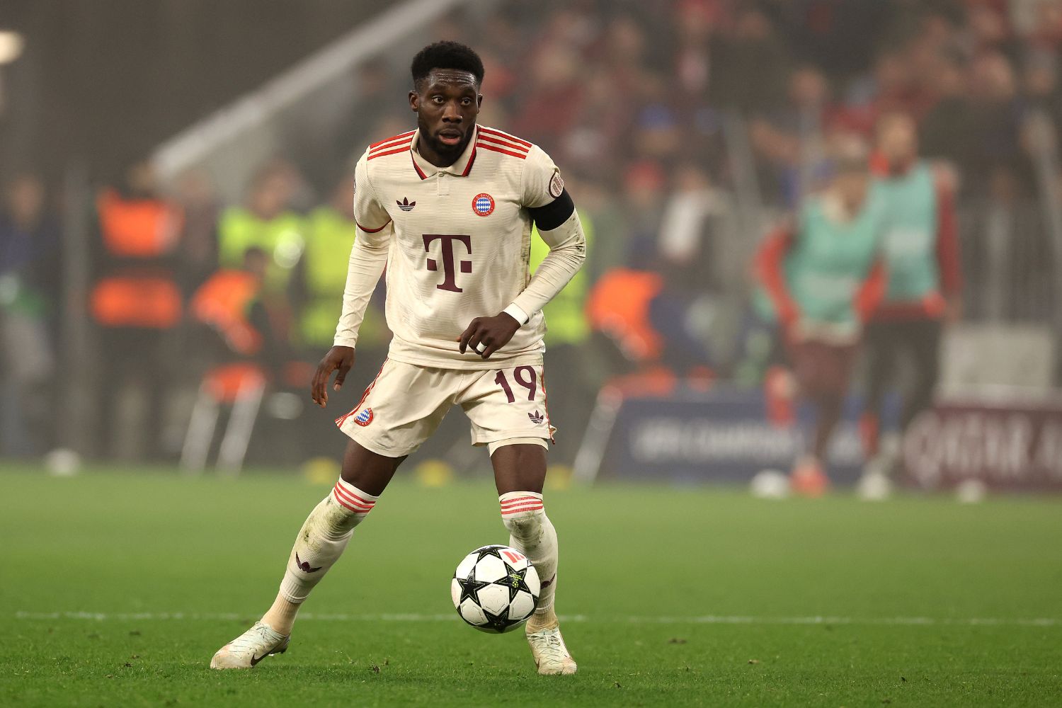 Alphonso Davies in action for Bayern Munich