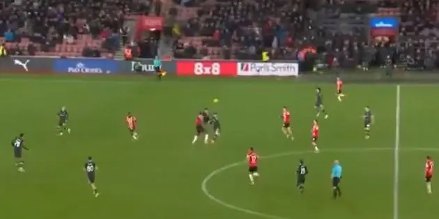 Wataru Endo beats Paul Onuachu to a header