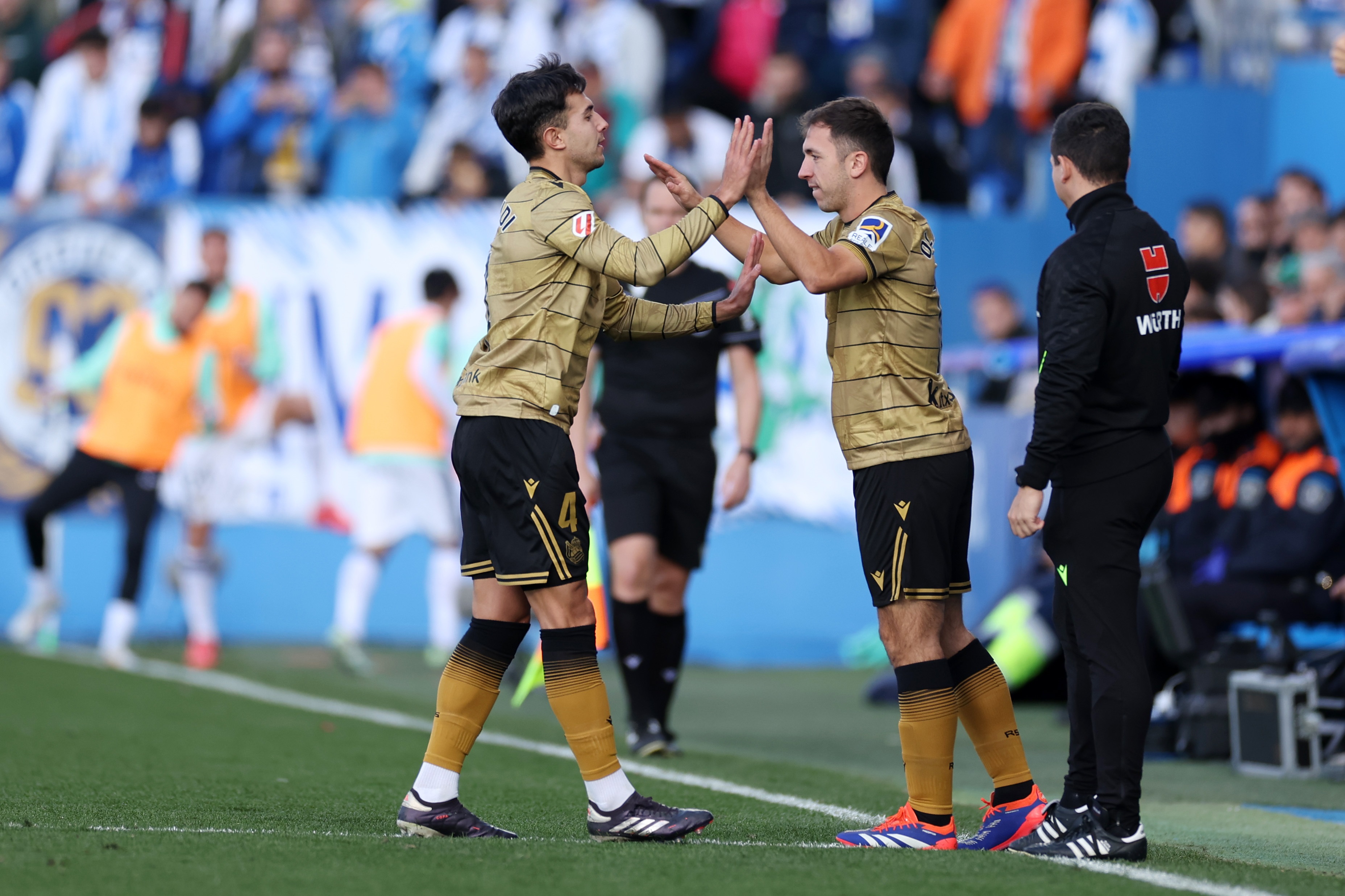 Martin Zubimendi is substituted for Jon Ander Olasagasti of Real Sociedad at the Estadio Municipal de Butarque.