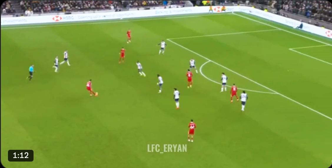 (Video) Ryan Gravenburch had another great performance against Spurs.