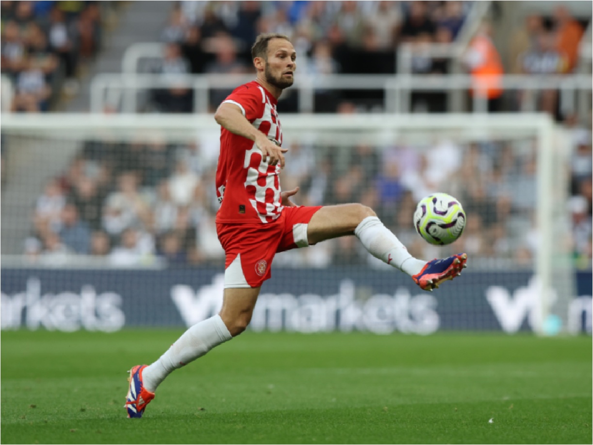 Arne Slot has singled out Girona defender Daley Blind for praise