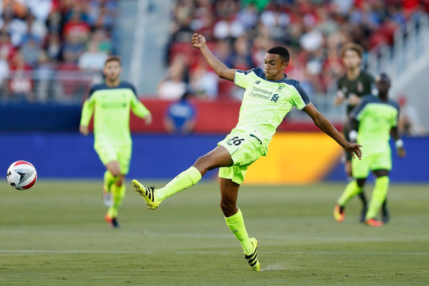 Trent Alexander-Arnold plays for Liverpool in 2016