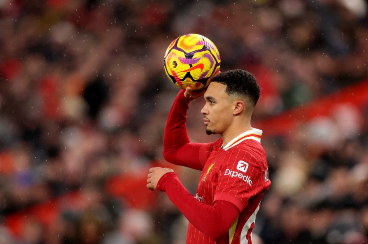 Liverpool fans chanted in support of Trent Alexander-Arnold during the defeat to Tottenham