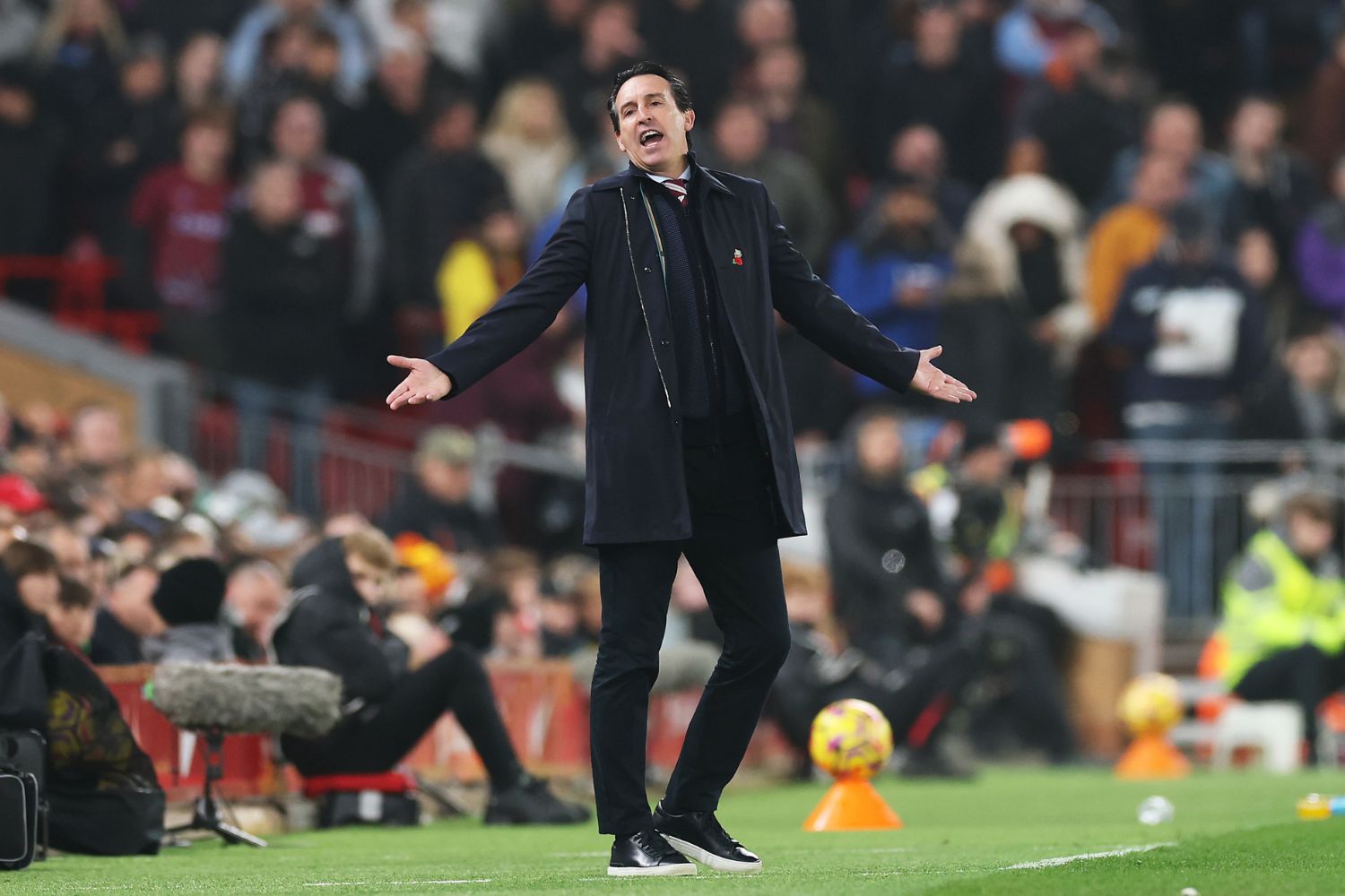 Unai Emery at Anfield