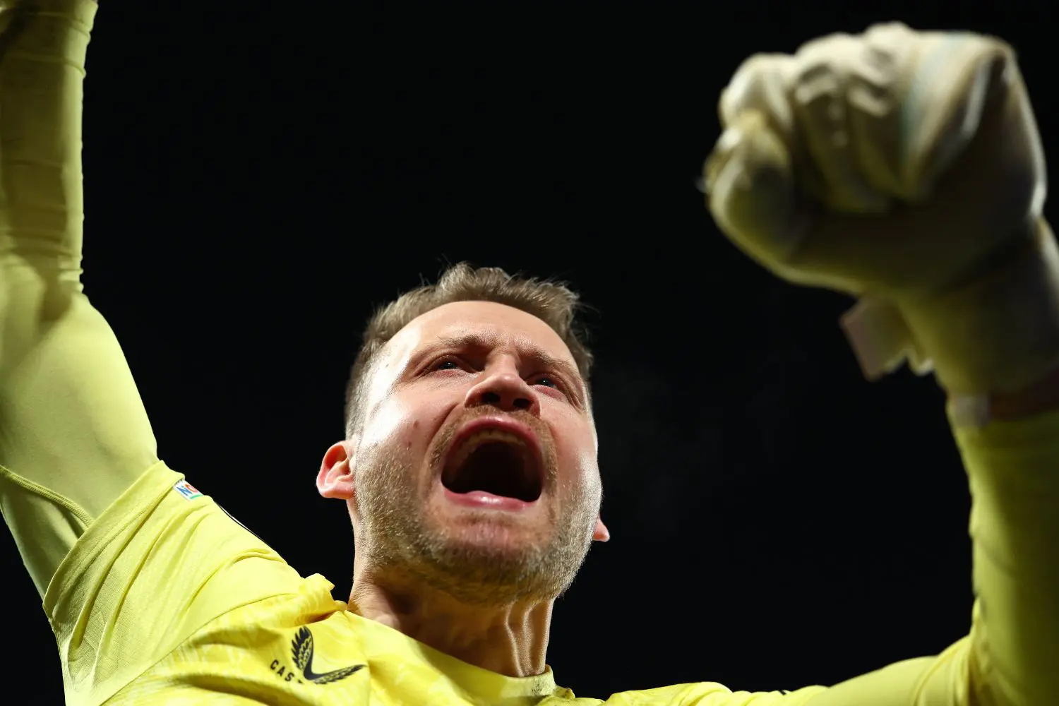 Simon Mignolet produces an outstanding performance to clinch win over Atalanta in Champions League playoff