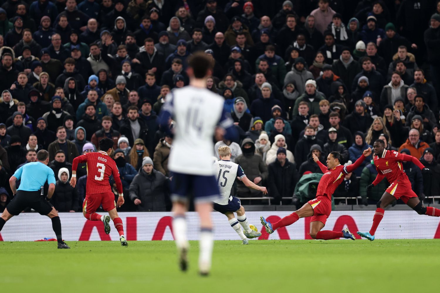 Lucas Bergvall scores for Tottenham against Liverpool