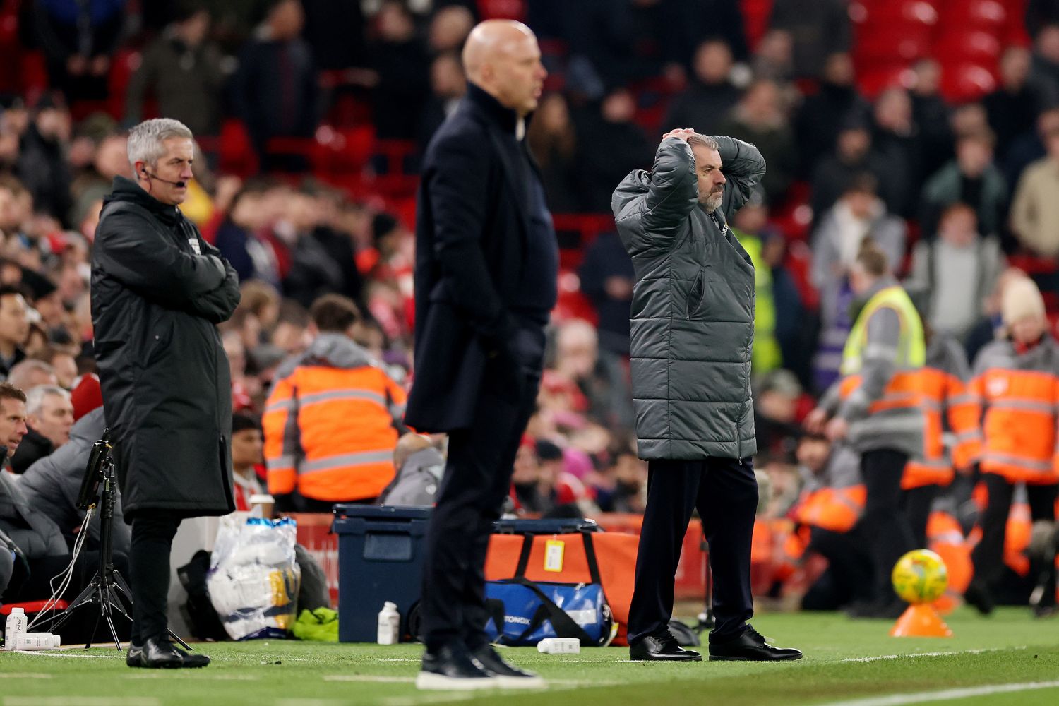 Ange Postecoglou watches Tottenham in dispair