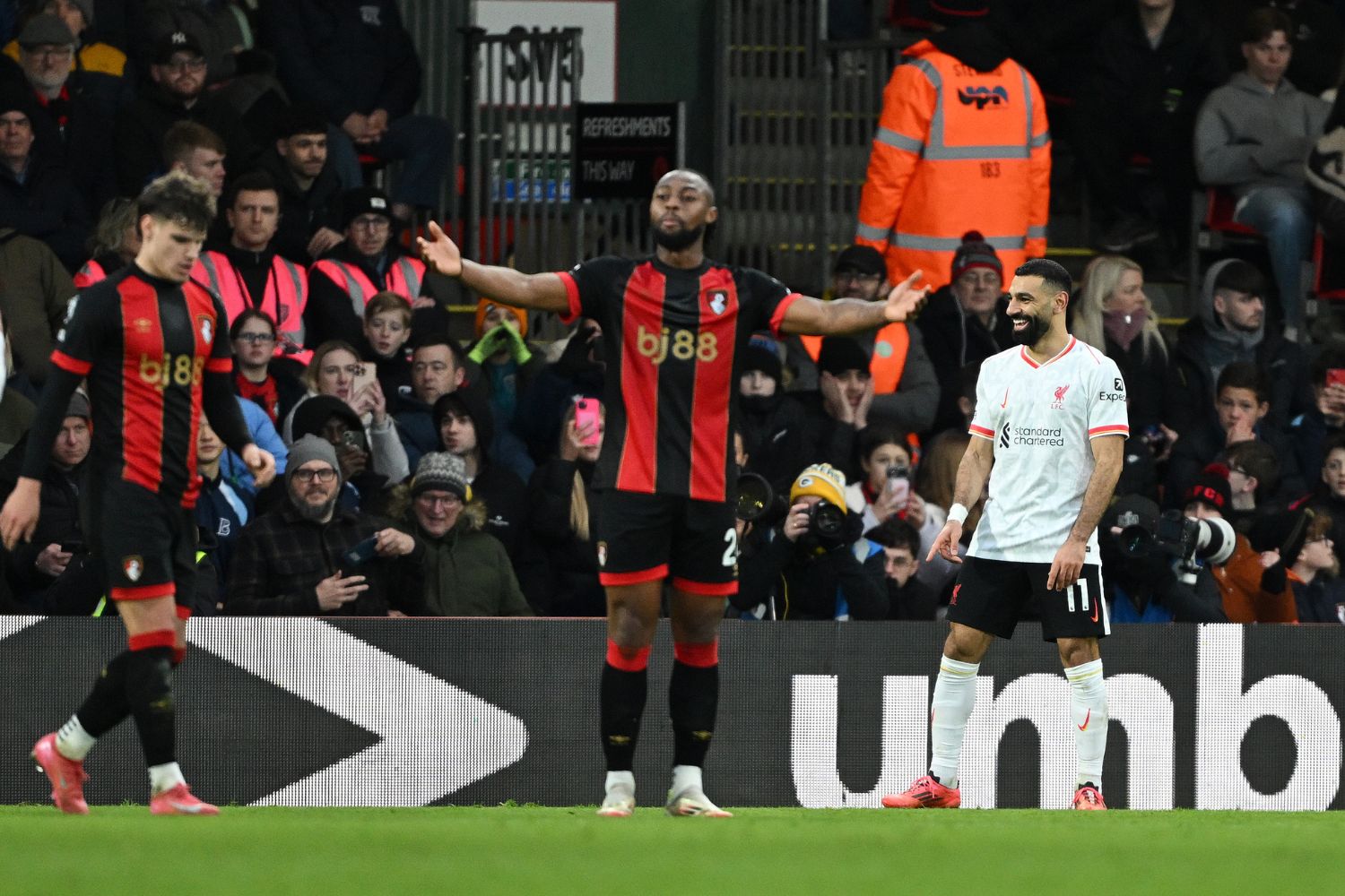 Semenyo and Kerkez look on as Mo Salah celebrates scoring