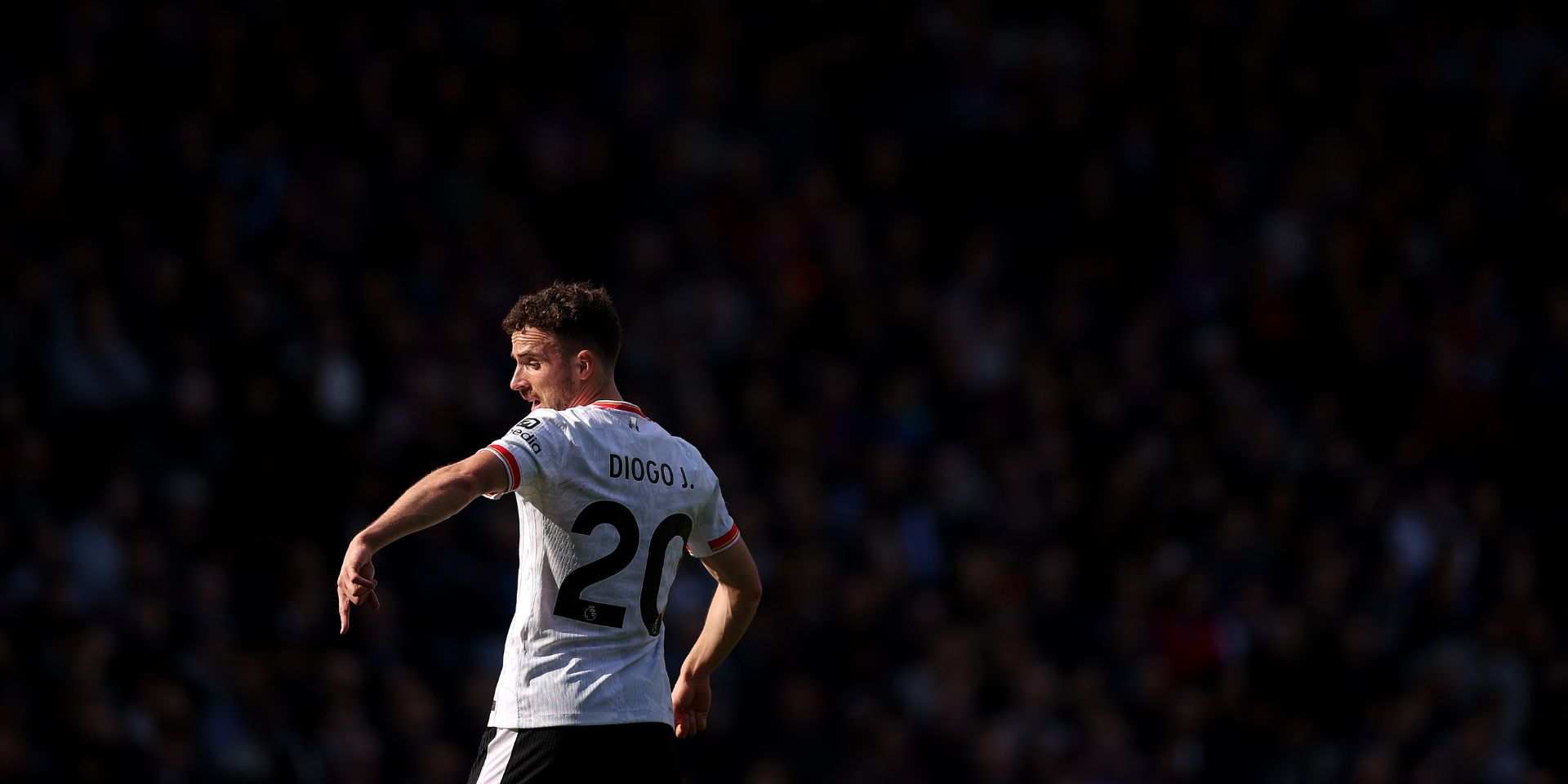 Diogo Jota playing for Liverpool against Crystal Palace