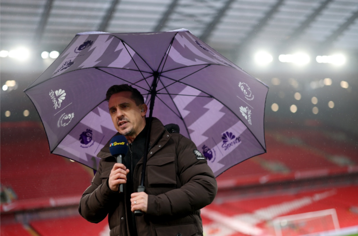 Gary Neville praised a 'title-winning display' from Liverpool against Man City