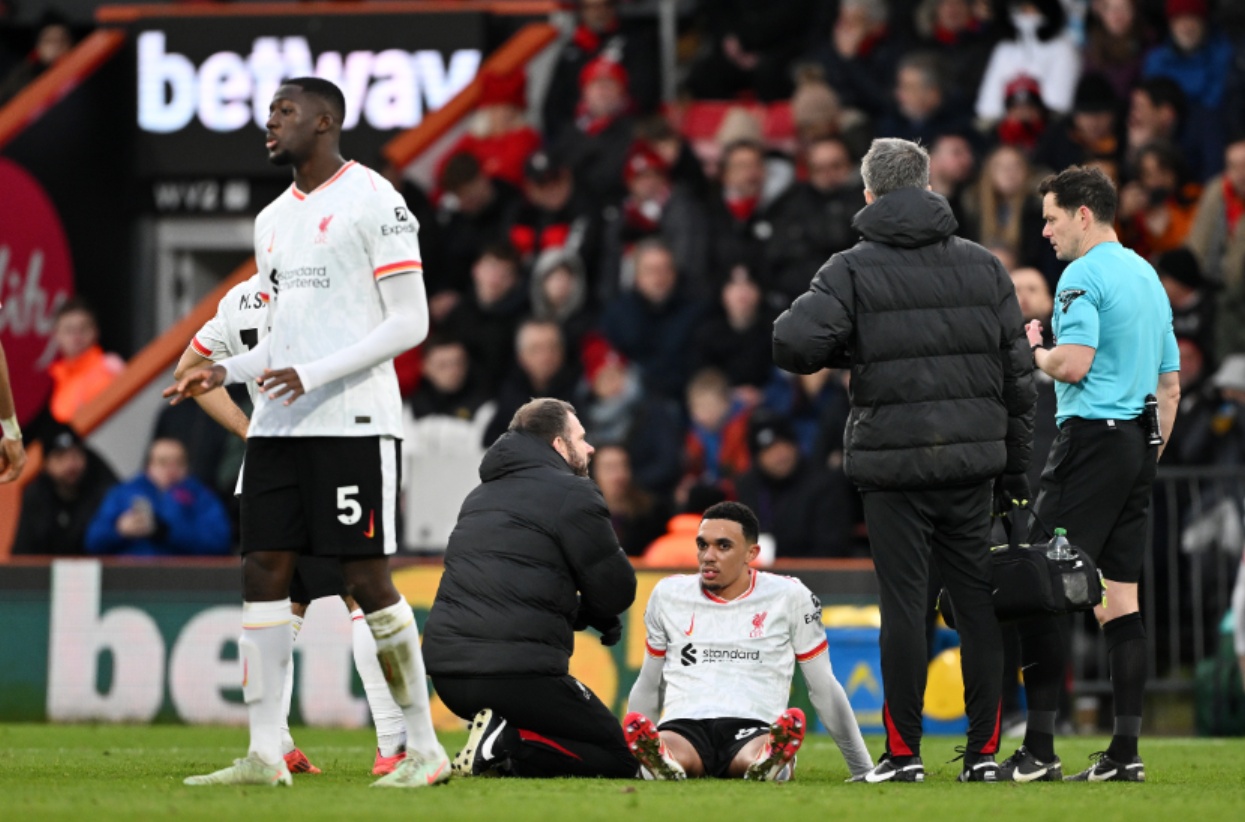 Trent Alexander-Arnold went off injured during Liverpool's 2-0 win over Bournemouth