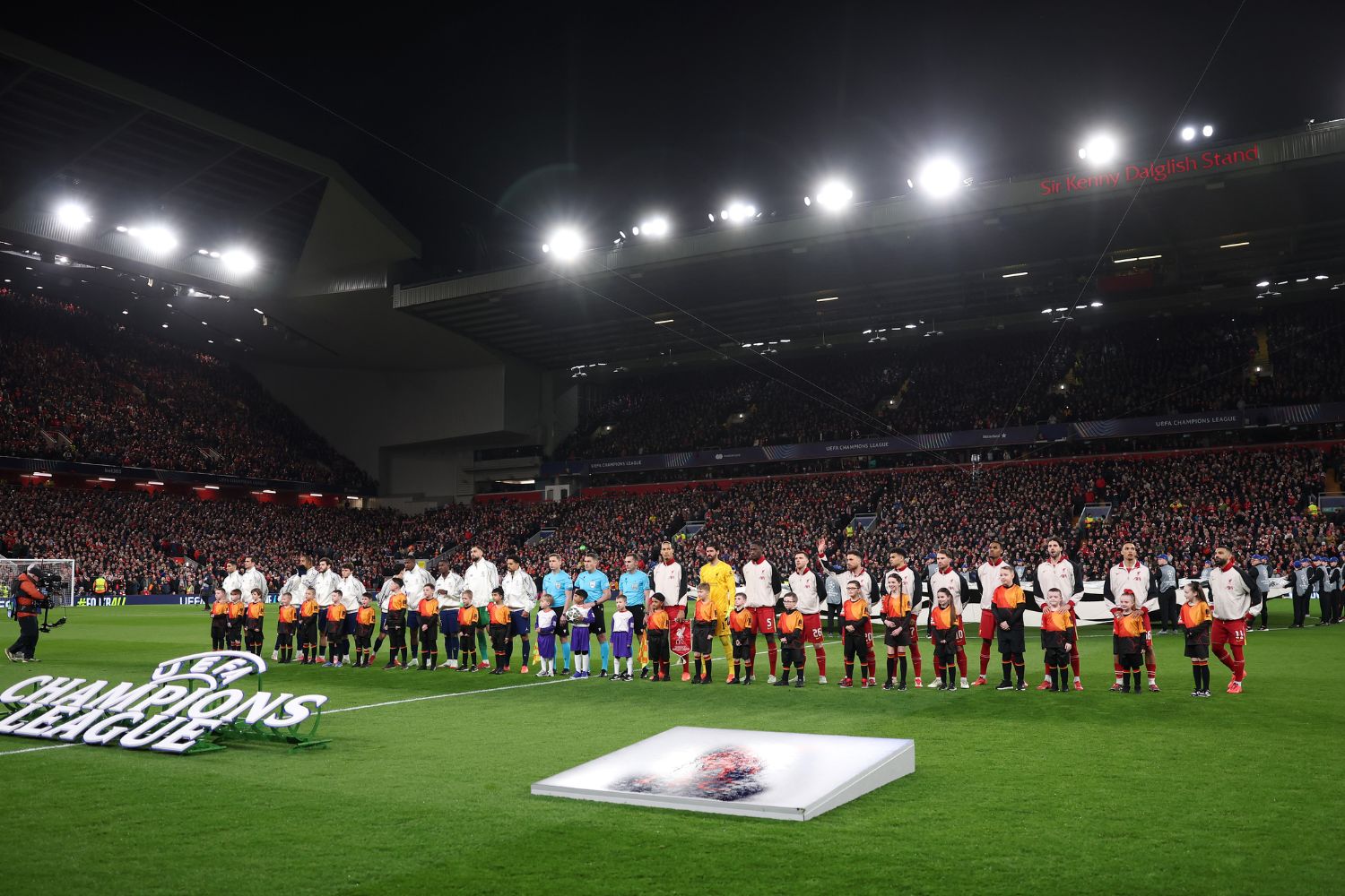 Liverpool line-up against PSG