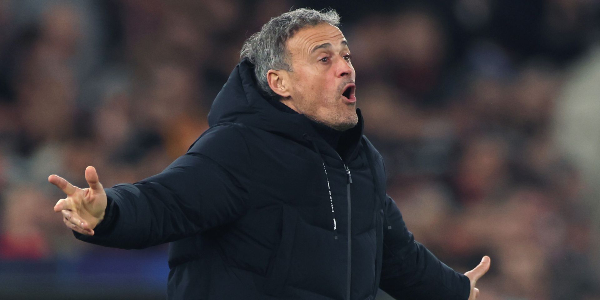 Luis Enrique coaches PSG