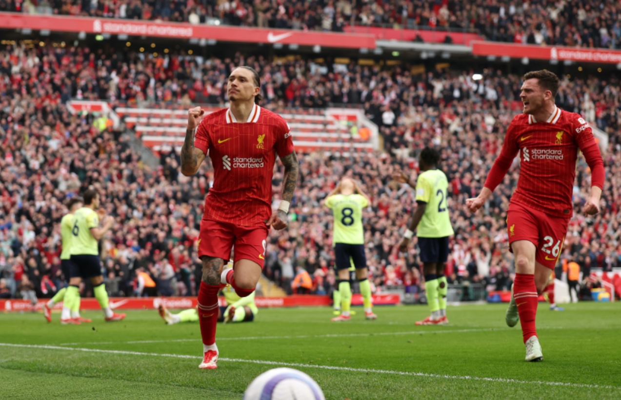 Darwin Nunez celebrates his equaliser against Southampton