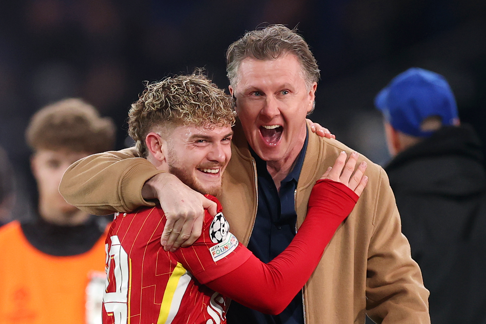 Harvey Elliott and Steve McManaman shared a half-time chat in Liverpool's win away to PSG